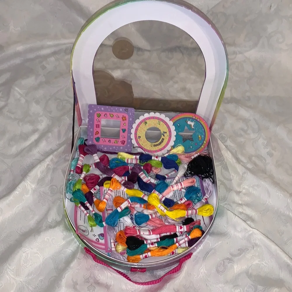Girls Friendship Bracelets making kit